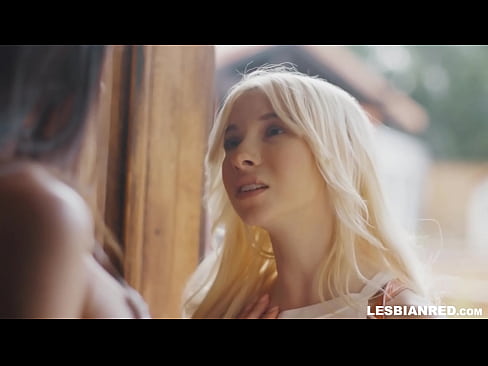 ❤️ Tjejen kommer hem några månader senare och slutar med att äta sin styvmors fitta. Kvalitets sex at sv.tube-sexer-com.ru ❤