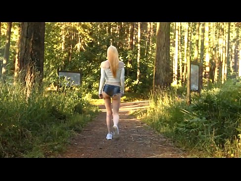 ❤️ Vacker kvinna rör sig långsamt, inte nakenvideo Kvalitets sex at sv.tube-sexer-com.ru ❤