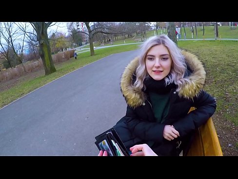 ❤️ Sväljer en främlings het sperma för pengar - avsugning i parken av Eva Elfie Kvalitets sex at sv.tube-sexer-com.ru ❤